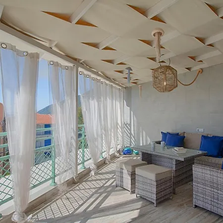 Skai Two Floor Daire *