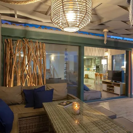 アパート Skai Two Floor *