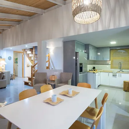 Daire Skai Two Floor Vasiliki