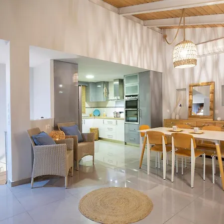 Skai Two Floor Apartment *