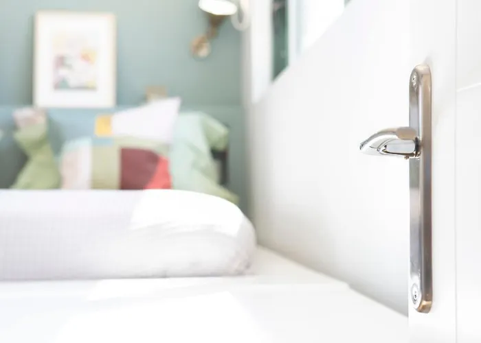 Skai Two Floor ヴァシリキ