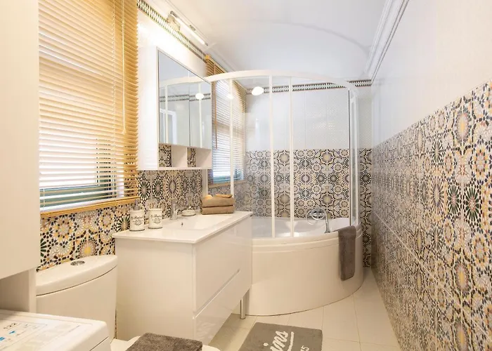 Skai Two Floor * ヴァシリキ