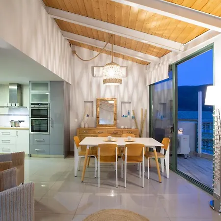 Skai Two Floor Appartement *